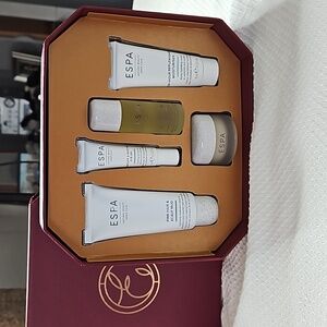 ESPA FACE AND BODY GIFT SET